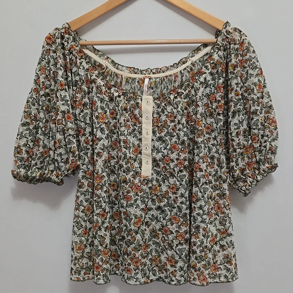Free People Astra Peasant Swing Top Size S Daisy Floral Open Knit Puff Henley - Picture 4 of 13